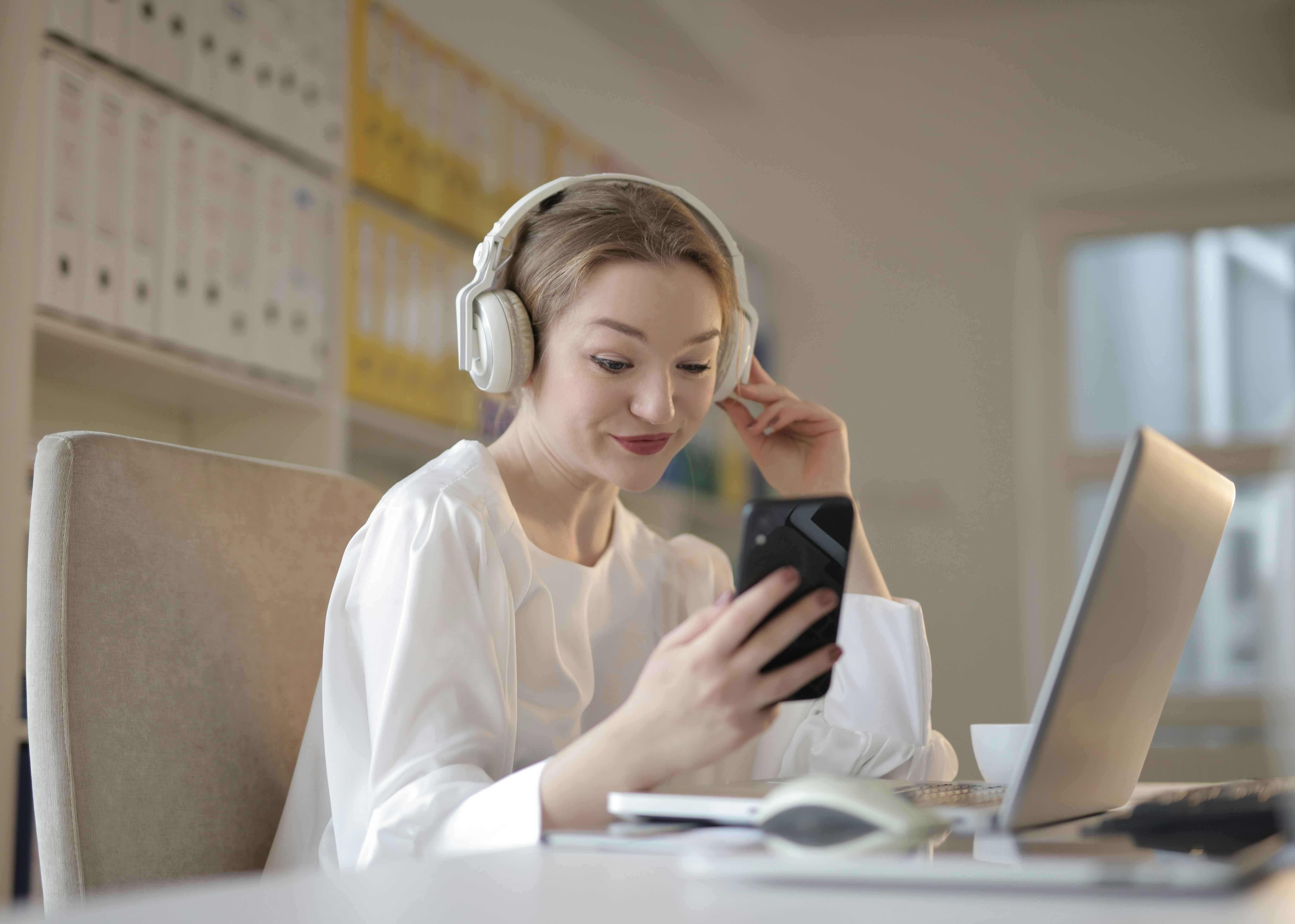 Push Notification Marketing: How to Use Lifecycle Messages Without Damaging Trust